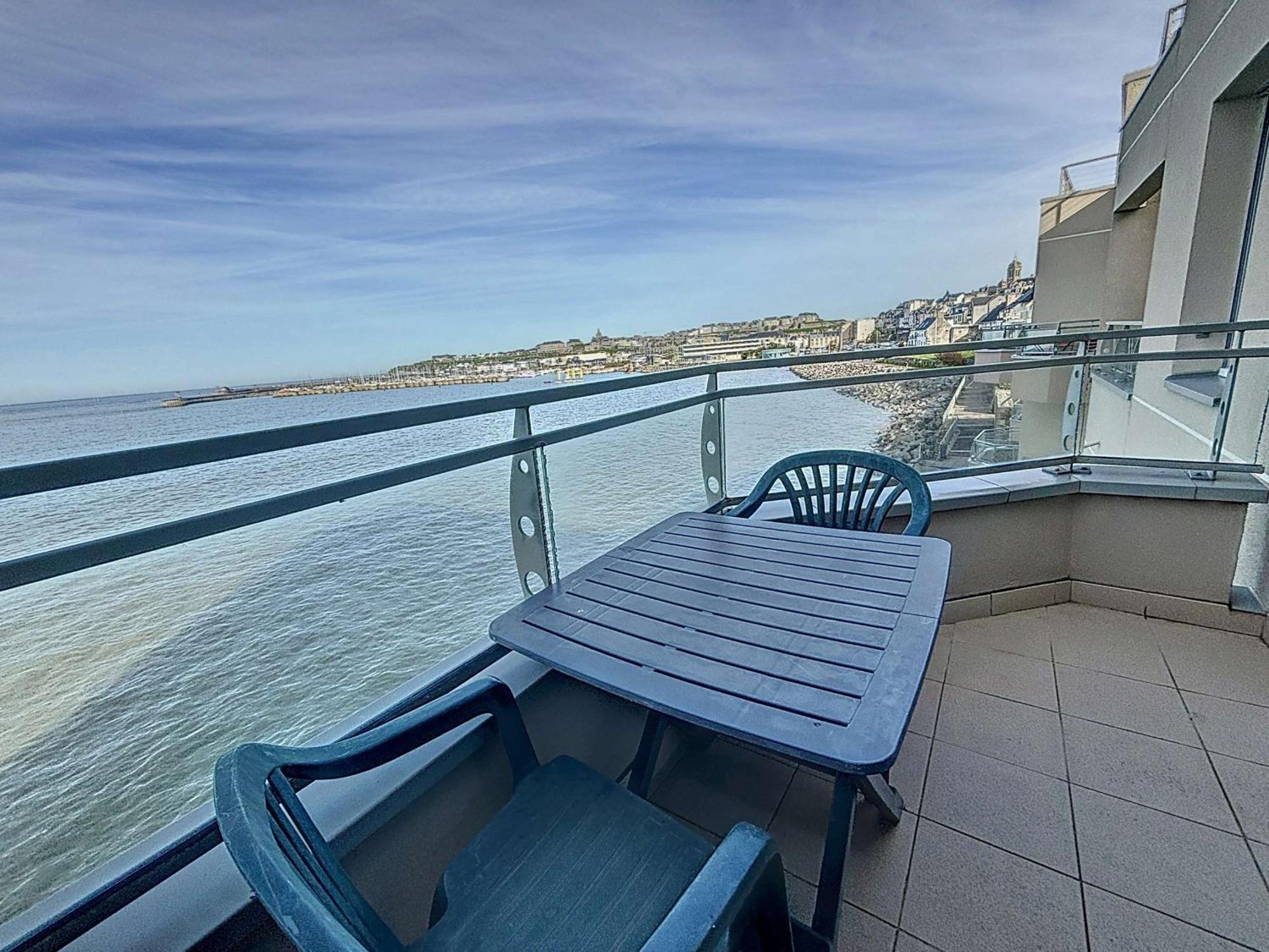 Appartement Avec Balcon, Proche Des Plages Et Commerces - Fr-1-361-89 グランビル エクステリア 写真