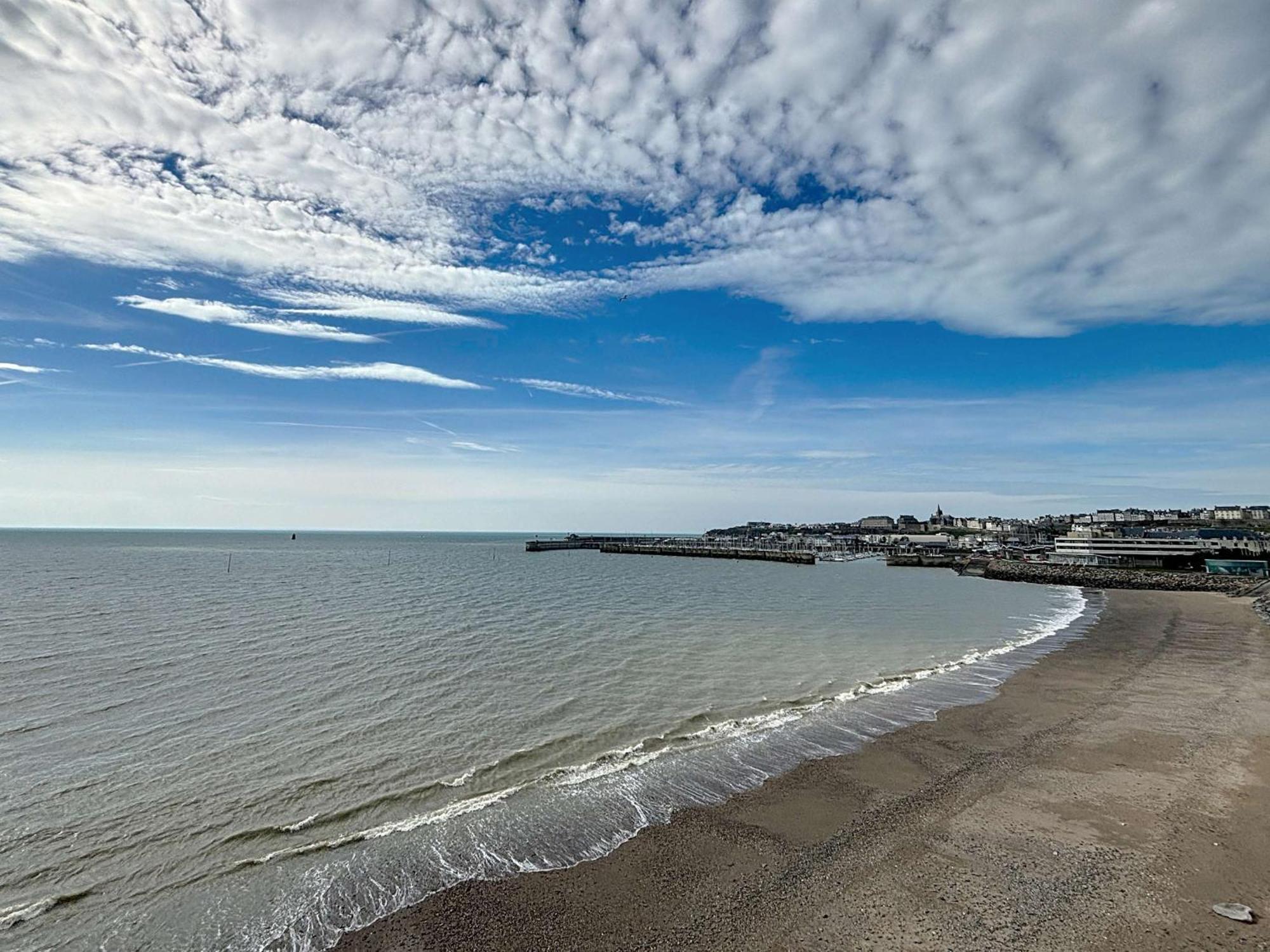 Appartement Avec Balcon, Proche Des Plages Et Commerces - Fr-1-361-89 グランビル エクステリア 写真